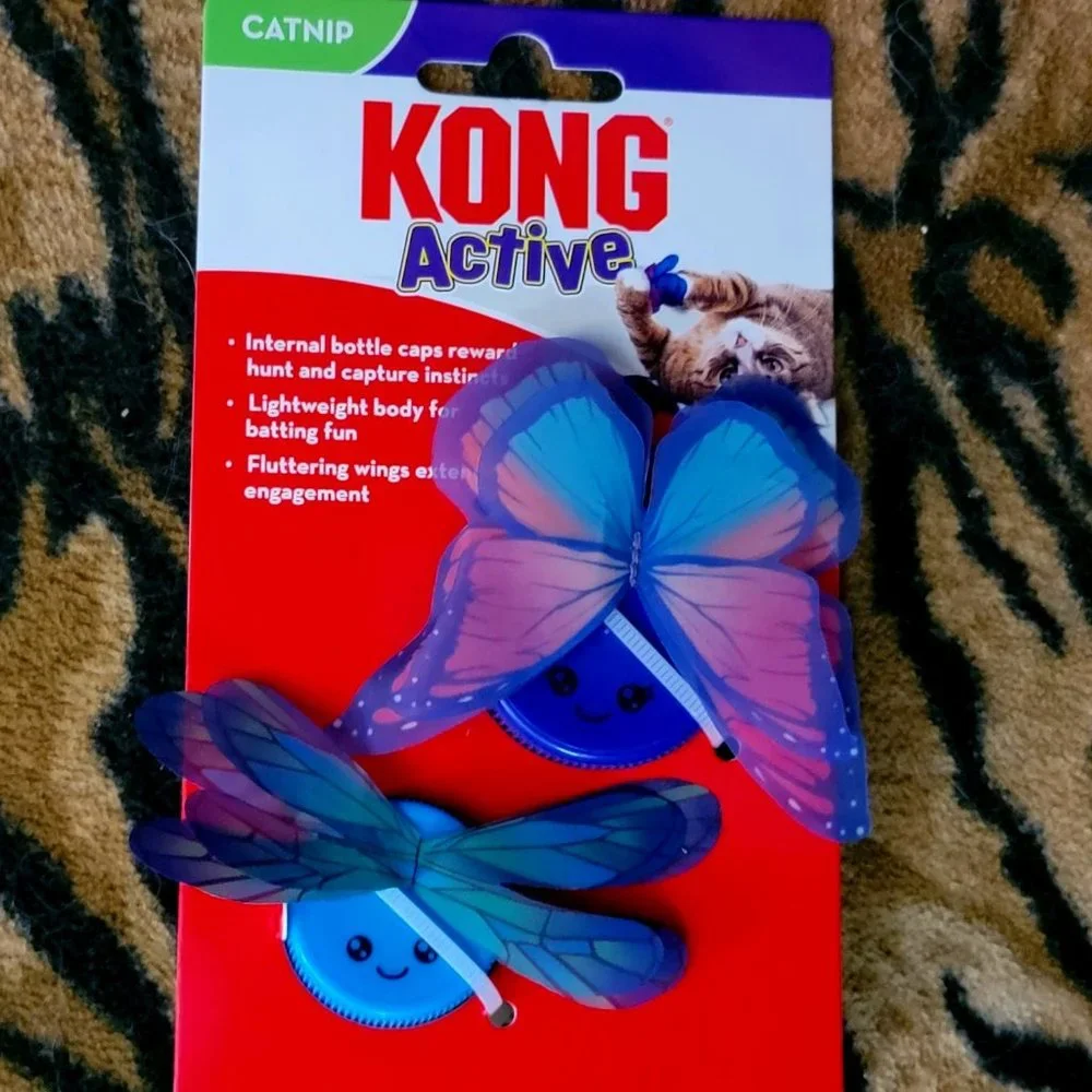 Kong Cat Toy Kitten Active Butterfly Buttons w Catnip New!